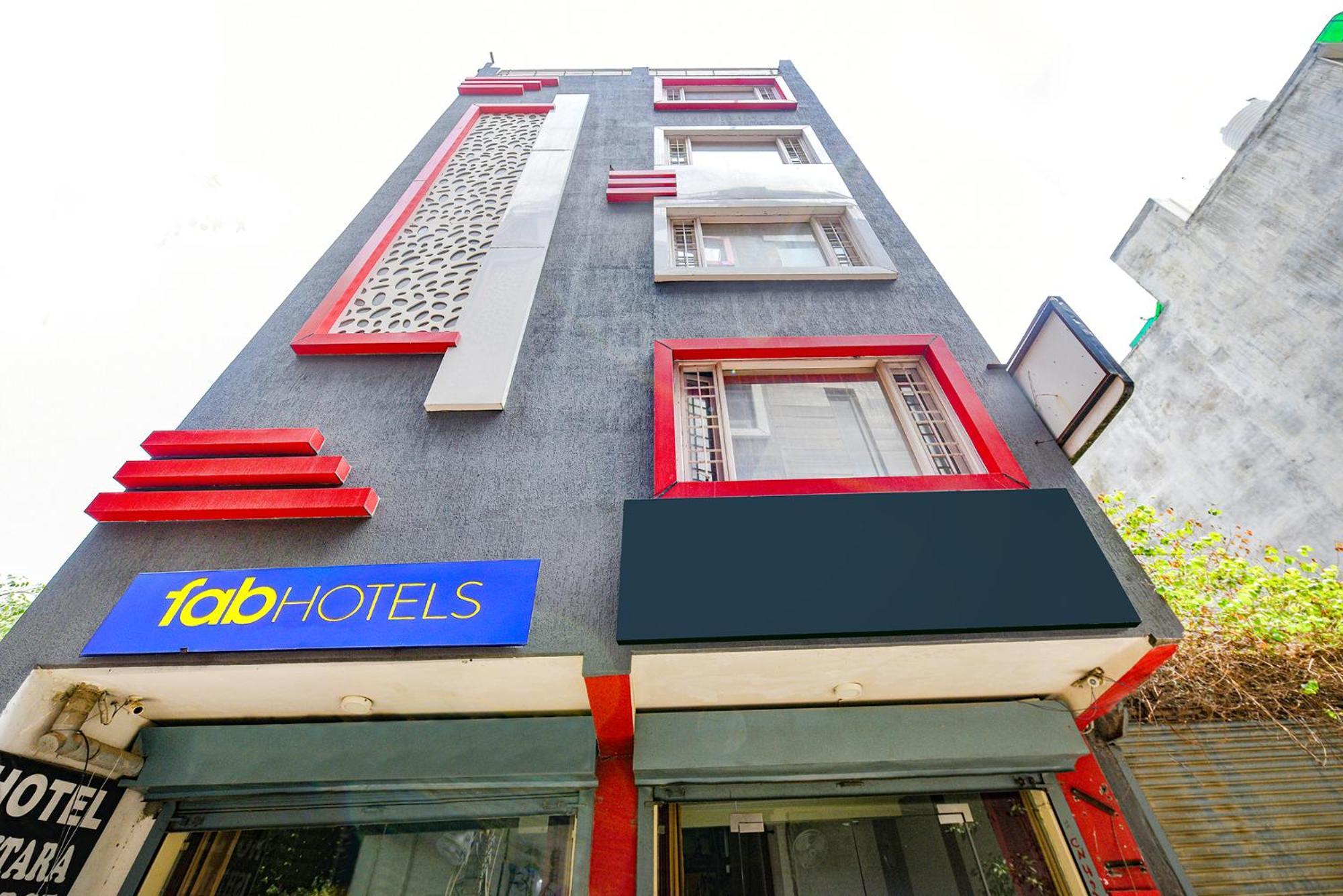 Fabhotel Ishtara Auberge New Delhi Exterior photo