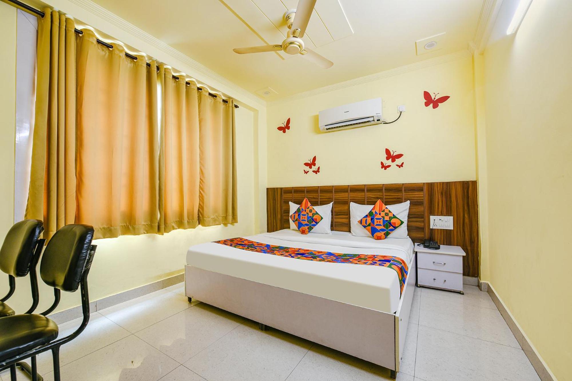 Fabhotel Ishtara Auberge - Nr Yashobhoomi Convention Centre New Delhi Exterior photo